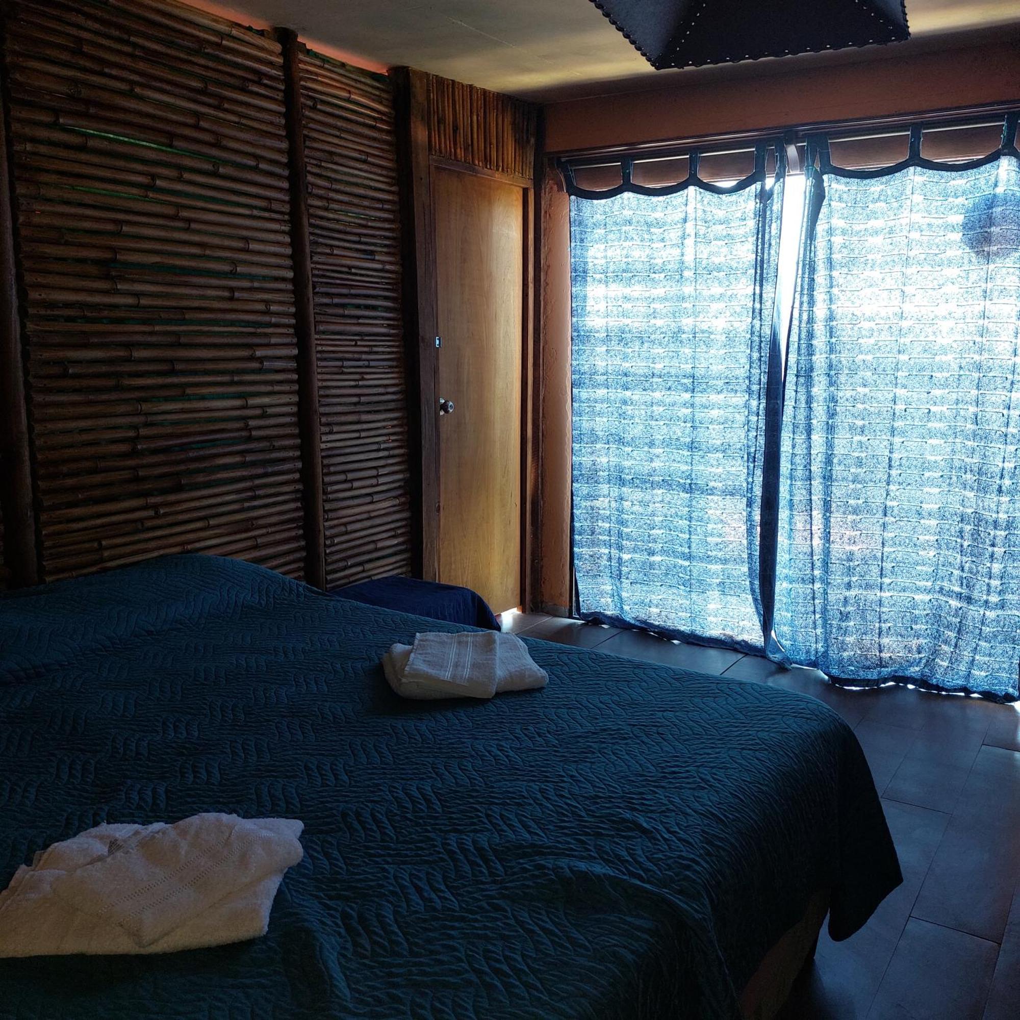 فيلا Casa Amarilla Con Jacuzzi بونتا ديل ديابلو المظهر الخارجي الصورة
