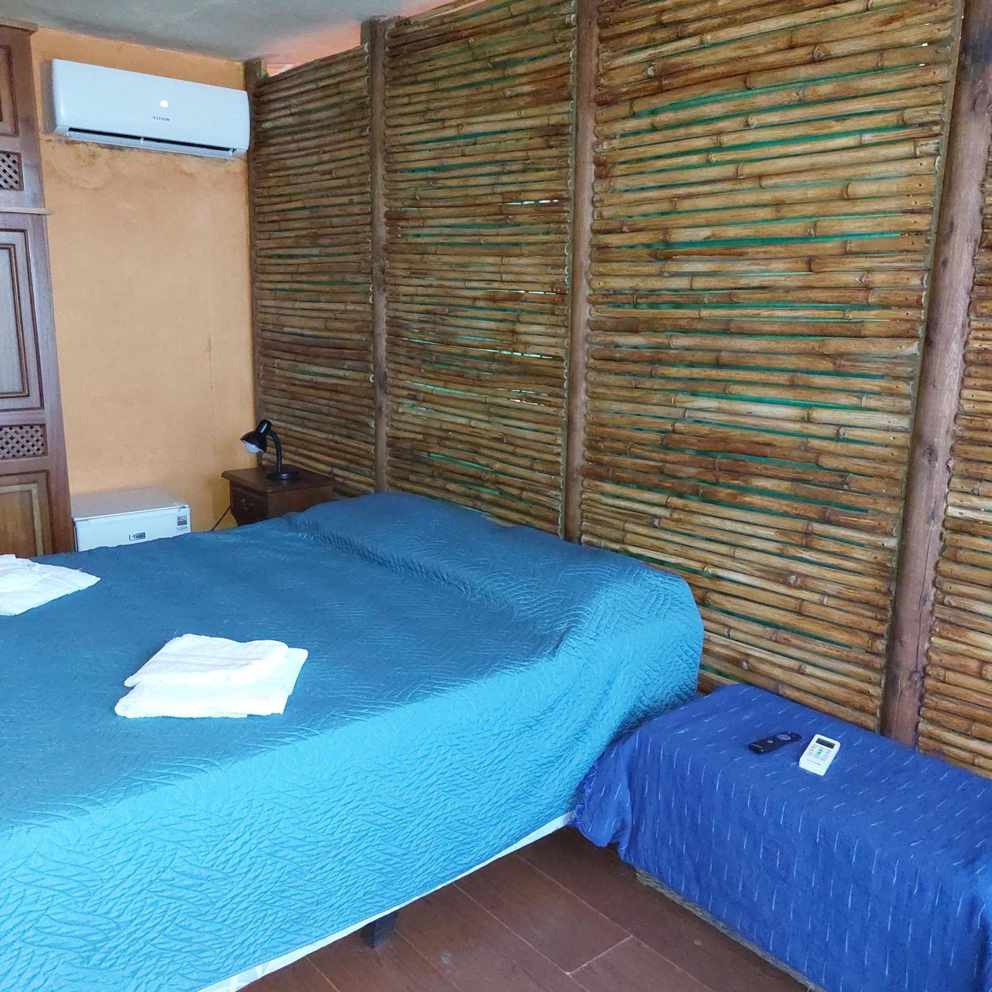 فيلا Casa Amarilla Con Jacuzzi بونتا ديل ديابلو المظهر الخارجي الصورة