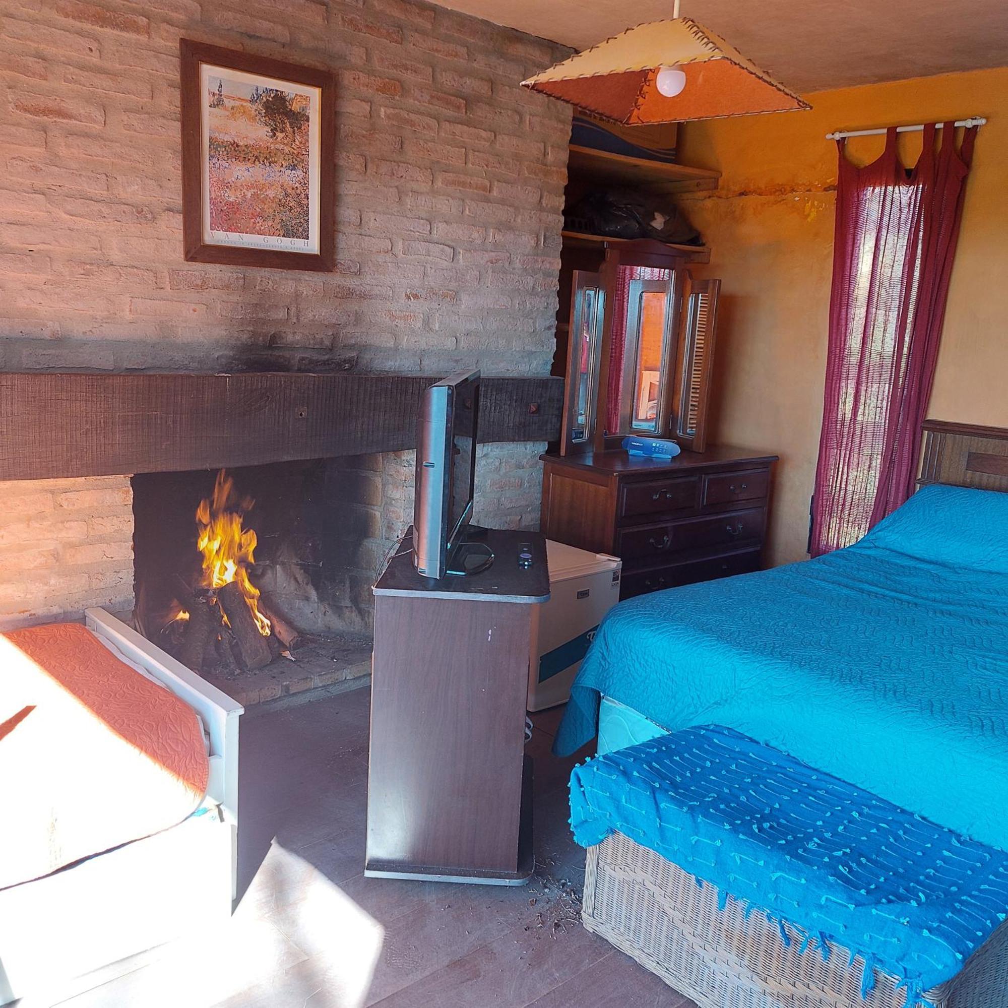 فيلا Casa Amarilla Con Jacuzzi بونتا ديل ديابلو المظهر الخارجي الصورة